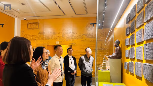 Sau khi vận hành hệ thống trưng bày thường xuyên, Bảo tàng Hà Nội hiện là một địa chỉ du lịch mới hấp dẫn du khách.