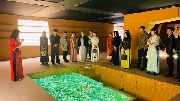 Ứng dụng công nghệ hiện đại giới thiệu di sản tại Bảo tàng Hà Nội.