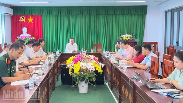 Quang cảnh buổi làm việc. 