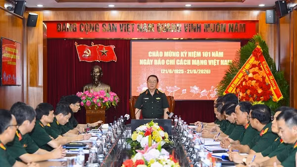 Đại tướng Nguyễn Trọng Nghĩa phát biểu chỉ đạo. (Ảnh: TUẤN HUY)