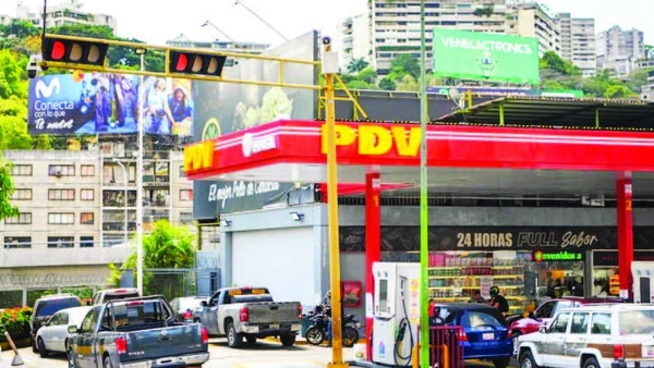 Một trạm xăng tại Caracas, Venezuela. (Ảnh: TÂN HOA XÃ)