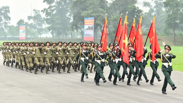 Quân đội Nhân dân vững bước dưới cờ Đảng quang vinh 