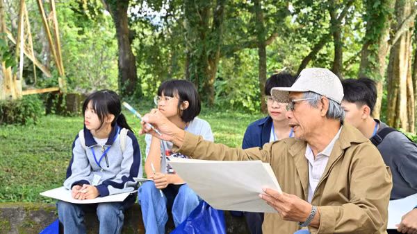 Học sinh được tìm hiểu, tương tác về nghệ thuật tại các trại hè văn học.