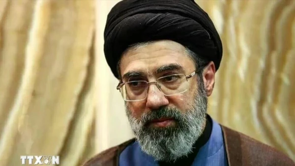 Lãnh tụ tối cao mới được bầu của Iran Mojtaba Khamenei. (Ảnh: Anadolu Agency/TTXVN)