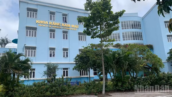 Một góc Khoa Răng-Hàm-Mặt, Trường đại học Y Dược Cần Thơ. (ẢNH: THANH TÂM)