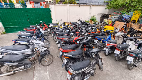 Lực lượng Công an thu hồi nhiều xe mô-tô bị trộm cắp.