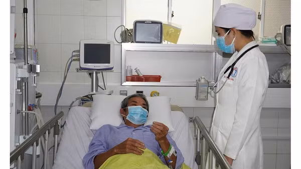 Bệnh nhân ngộ độc cá nóc đã ổn định sau điều trị tại bệnh viện.