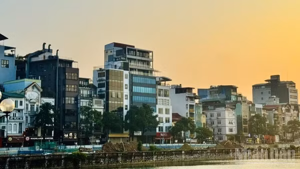 Khi các yếu tố vĩ mô dần ổn định, thị trường bất động sản sẽ tiếp tục duy trì vai trò là kênh tích lũy tài sản bền vững của người dân. (Ảnh: HNV)