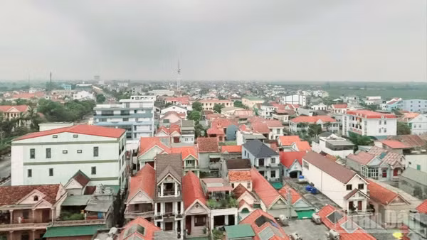 Bất động sản bước vào giai đoạn tái cấu trúc theo hướng minh bạch, bền vững. (Ảnh: HNV)