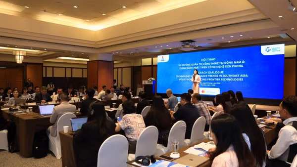 Hội thảo do Học viện Chính sách và Phát triển cùng Viện Nghiên cứu công nghệ vì cộng đồng (Tech for Good Institute-TFGI, Singapore) đồng tổ chức. (Ảnh: ANH NGUYỄN)