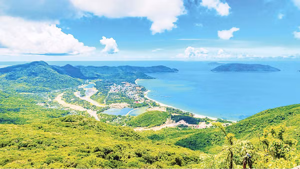 Đặc khu Côn Đảo sở hữu vốn tài nguyên thiên nhiên giá trị và đặc sắc.