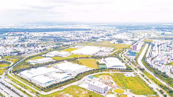 Môi trường đầu tư ổn định, minh bạch được xác định là yếu tố then chốt giúp Thành phố Hồ Chí Minh trở thành “cực hút” dòng vốn FDI chất lượng cao. (Trong ảnh: Saigon Hi-tech Park - Thành phố Hồ Chí Minh. Nguồn: HEPZA)