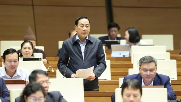 Sửa Luật Quản lý nợ công: Phân cấp, phân quyền cần đi đôi với trách nhiệm