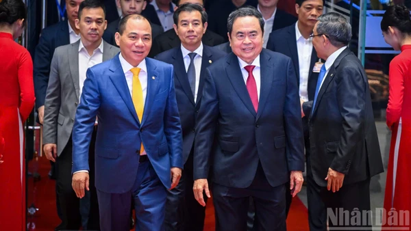 [Ảnh] Chủ tịch Quốc hội Trần Thanh Mẫn dự Lễ trao giải VinFuture 2025