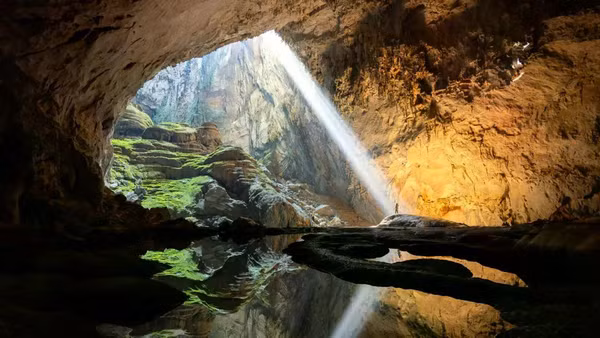 Hang Sơn Đoòng. (Ảnh: Oxalis)