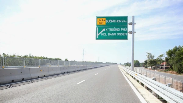 Điểm dừng nghỉ được đầu tư trên cao tốc bắc-nam tại nút giao Quốc lộ 9C thuộc xã Trường Phú, tỉnh Quảng Trị.