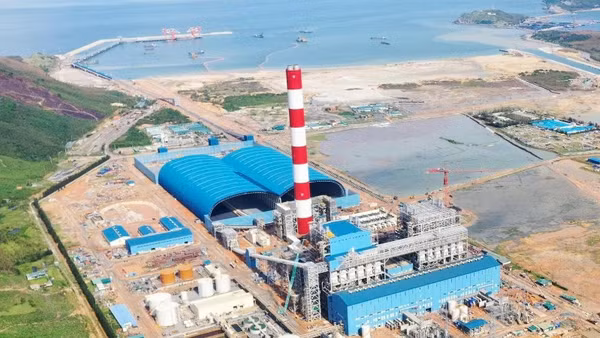 Toàn cảnh Nhà máy Nhiệt điện Quảng Trạch I.