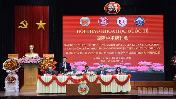 Khai mạc Hội thảo khoa học quốc tế về xây dựng Nhà nước pháp quyền và kiểm soát quyền lực Việt Nam-Trung Quốc. (Ảnh: ANH ĐÀO)