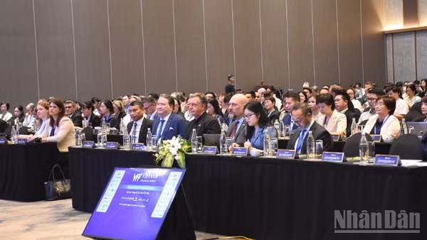 Các đại biểu tham dự khai mạc Diễn đàn Tài chính Việt Nam 2026. (Ảnh: ANH ĐÀO)