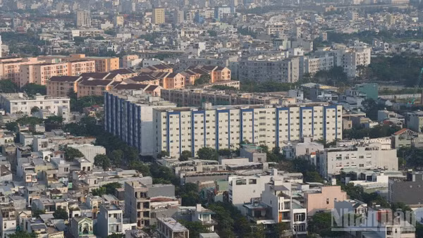 Năm 2026, Đà Nẵng đặt mục tiêu mở bán 6.000-7.000 căn hộ nhà ở xã hội. Trong ảnh là khu vực quy hoạch xây dựng các khu chung cư tại phường Sơn Trà, thành phố Đà Nẵng nhìn từ trên cao. (Ảnh: ANH ĐÀO)