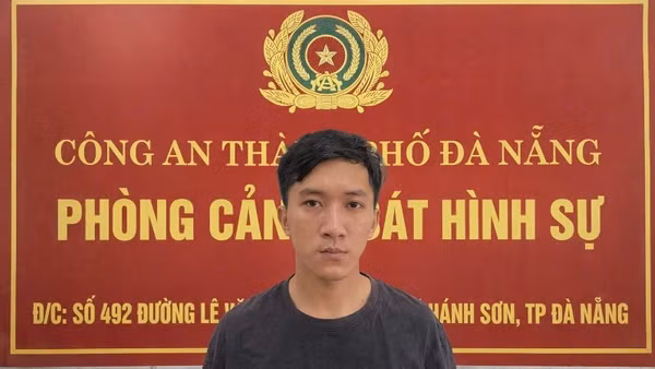 Đối tượng tại cơ quan Công an. (Ảnh: Công an cung cấp)
