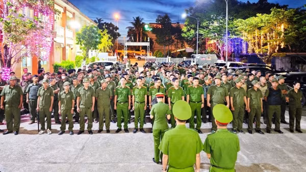 Công an phường Hòa Xuân đồng loạt ra quân Tháng hành động phòng, chống ma túy năm 2026.