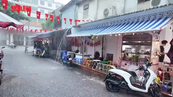 [Video] Bắc Bộ, Bắc Trung Bộ có mưa dông, cục bộ mưa rất to