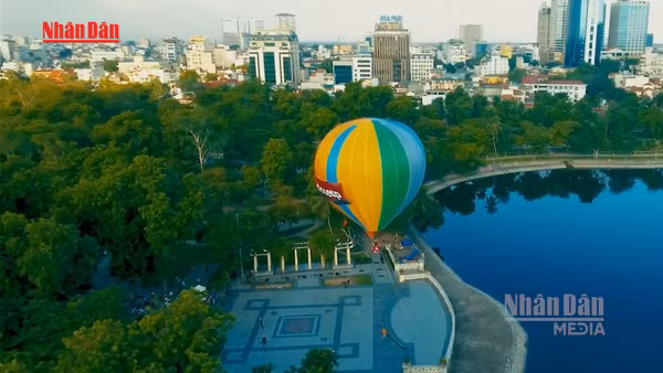 [Video] Hà Nội siết chặt quản lý hoạt động bay trong ngày bầu cử 15/3