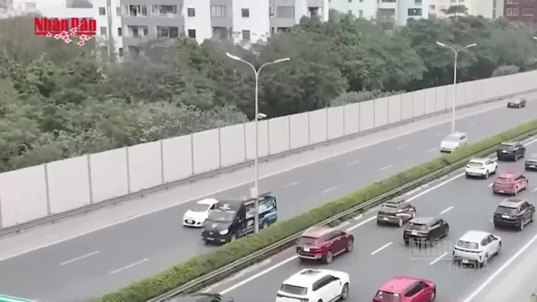 [Video] Cục CSGT “mở luồng xanh” cho người dân về Hà Nội và TP Hồ Chí Minh