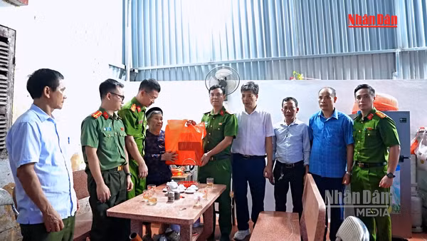 [Video] Hà Nội chi hơn 10,3 tỷ đồng tặng quà người có công dịp Quốc khánh 2/9