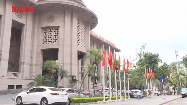 [Video] Ngân hàng Nhà nước đề xuất nâng trần vốn ngắn hạn cho vay trung, dài hạn lên 40%