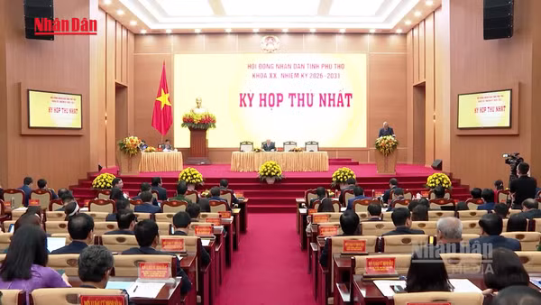 [Video] Ông Trần Duy Đông tái đắc cử Chủ tịch UBND tỉnh Phú Thọ 