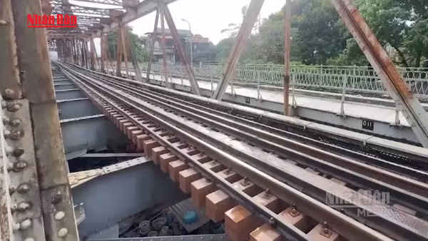 [Video] Cầu Long Biên sẵn sàng thông xe ngày 27/5
