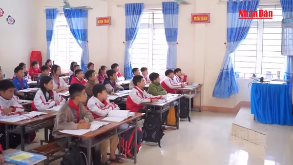[Video] Sắp xếp lãnh đạo, nhân sự trường học trước 30/9