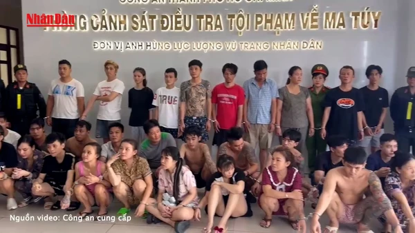 [Video] Bắt giữ gần 40 đối tượng trong đường dây ma tuý liên tỉnh
