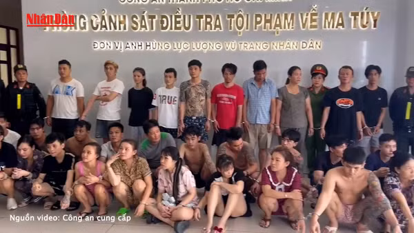 [Video] Bắt giữ gần 40 đối tượng trong đường dây ma tuý liên tỉnh
