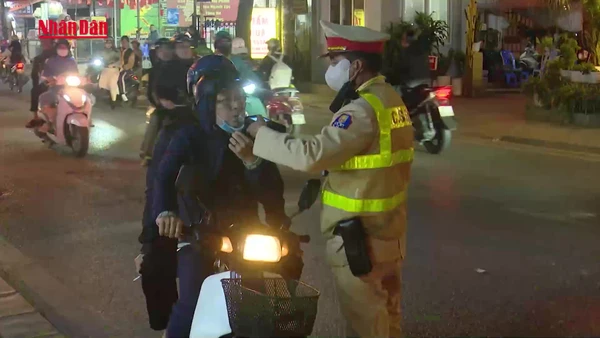 [Video] CSGT đồng loạt kiểm soát nồng độ cồn từ 10 giờ Mùng 1 Tết