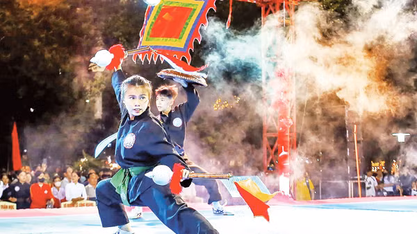 Biểu diễn võ cổ truyền Bình Định. Ảnh: QN