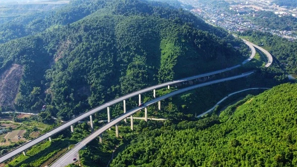 Cao tốc Nội Bài - Lào Cai hiện nay.