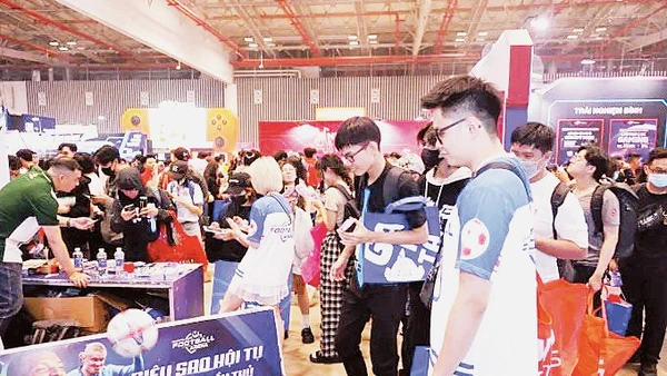 Ngày hội Game Việt Nam thu hút số lượng lớn khán giả trẻ tham dự.