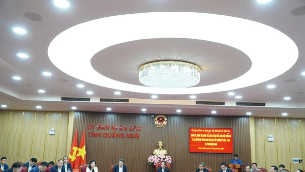 Quang cảnh cuộc làm việc.