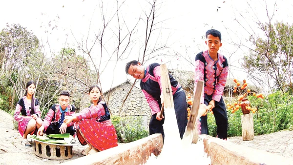 Hàng A Của đã hình thành mạng lưới du lịch cộng đồng mang đậm bản sắc H’Mông.