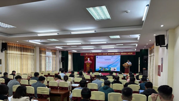 Hội nghị tập huấn phổ biến nội dung và hướng dẫn tiêu chí thủy lợi trong xây dựng nông thôn mới.