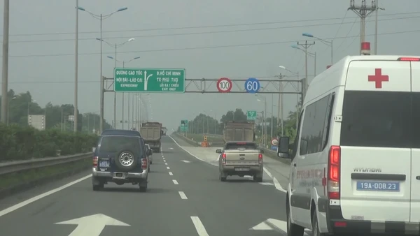 Tuyến cao tốc Nội Bài-Lào Cai.