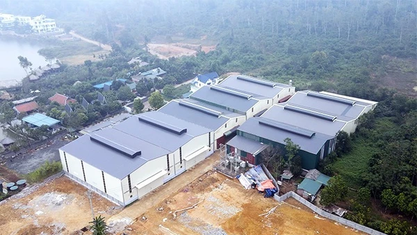 Thực tế, việc cho phép xây dựng kho bãi trên đất nông nghiệp, nếu thiếu kiểm soát, rất có thể bị biến tướng thành nhà ở hoặc cơ sở kinh doanh phi nông nghiệp. (NGUỒN: CAND)