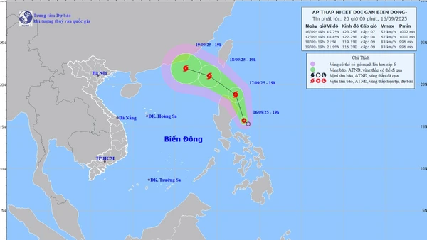 Bản đồ dự báo quỹ đạo và cường độ áp thấp nhiệt đới gần Biển Đông phát lúc 20 giờ ngày 16/9.