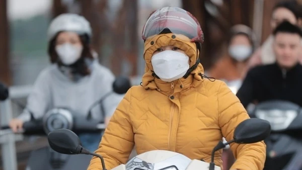 Khu vực Hà Nội sáng sớm và đêm trời rét. (Ảnh minh họa: TTXVN)