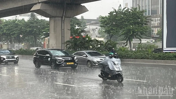 Dự báo khu vực Hà Nội có lúc có mưa rào và dông. (Ảnh minh họa: Đ.T)