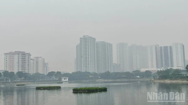 Khu vực Hà Nội có mưa vài nơi, sáng sớm có sương mù và sương mù nhẹ rải rác. (Ảnh minh họa: Đ.T)