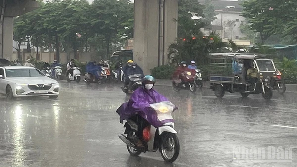 Dự báo khu vực Hà Nội có mưa rào và dông. (Ảnh minh họa: Đ.T)